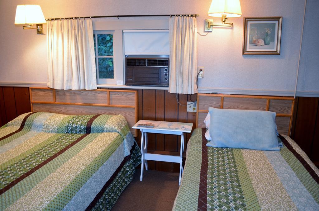 Chamber Lane Motel Round Lake ห้อง รูปภาพ